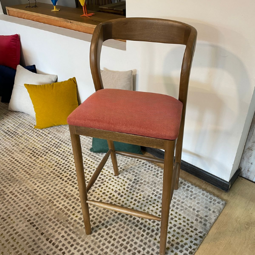 Silla de  barra Budapest